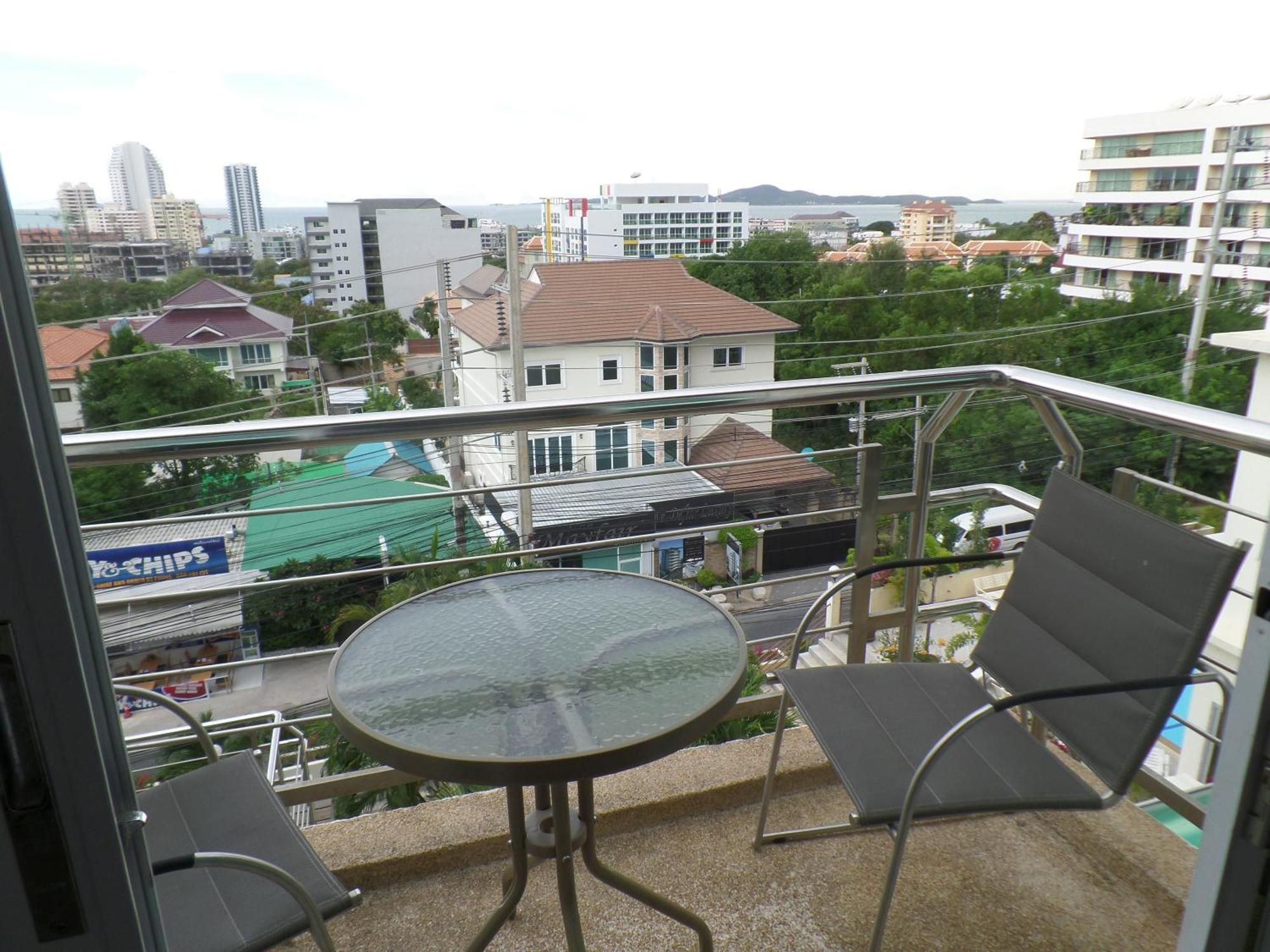 Westbury Residence Pattaya Pokój zdjęcie