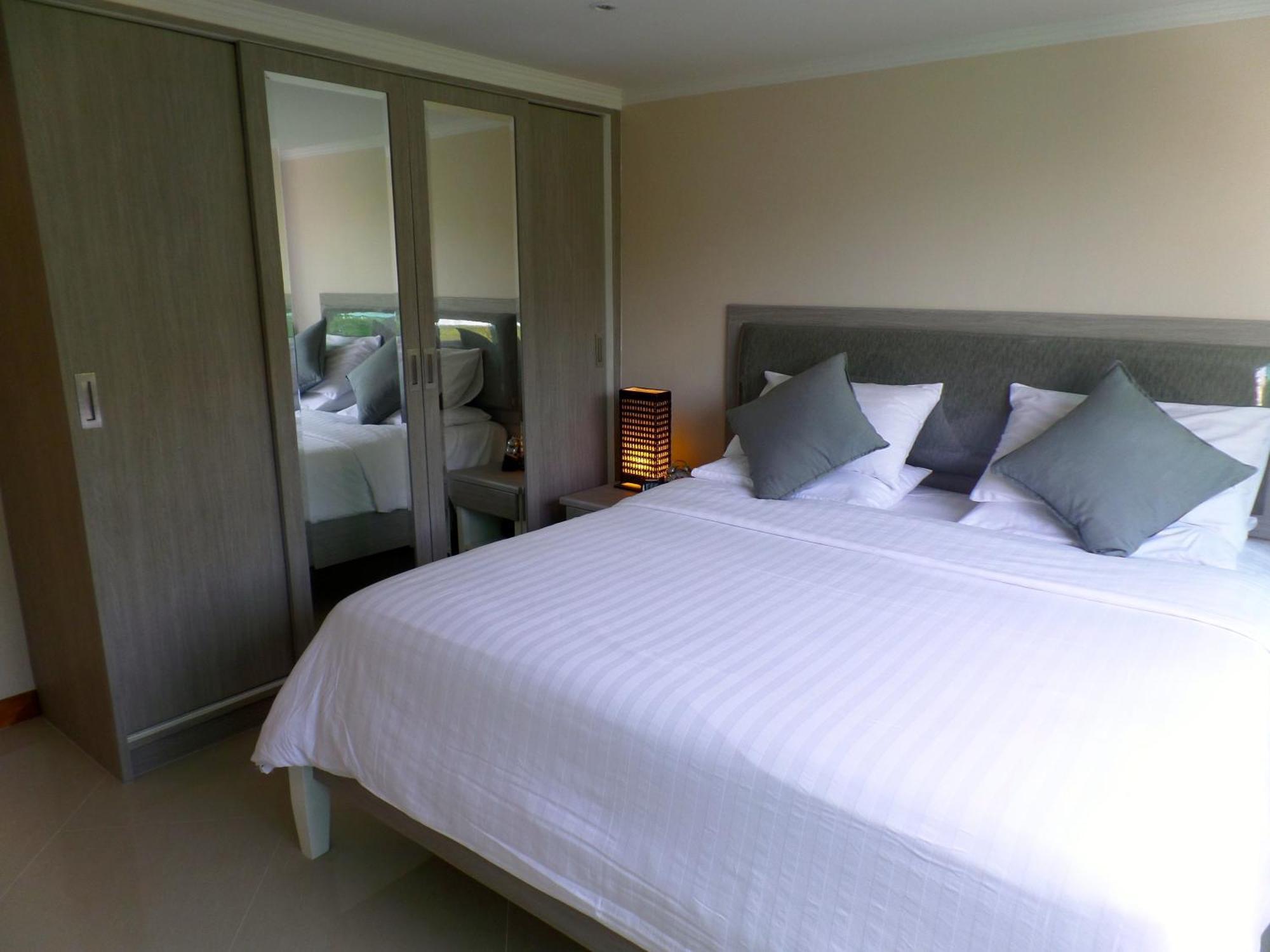 Westbury Residence Pattaya Pokój zdjęcie