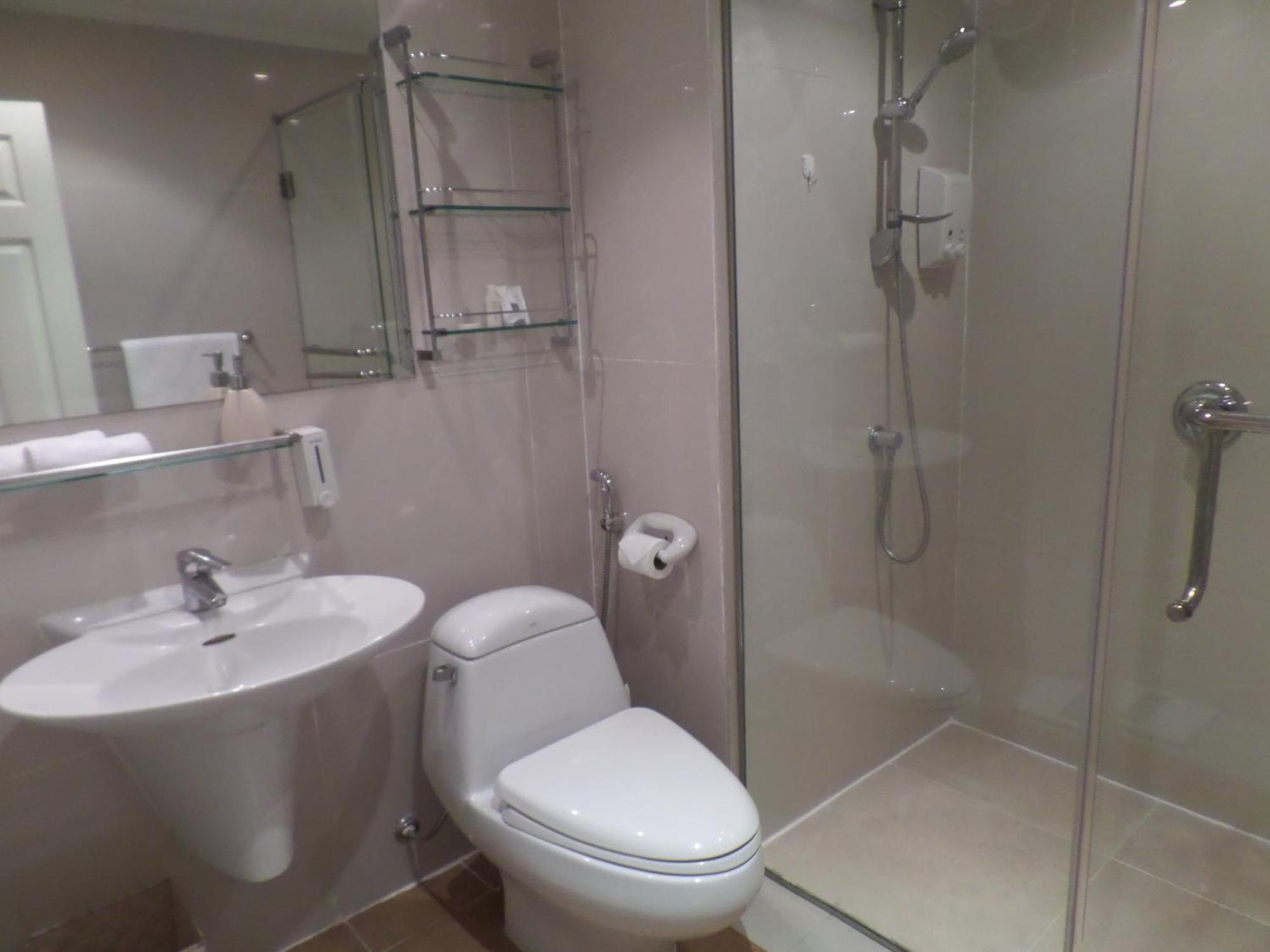 Westbury Residence Pattaya Pokój zdjęcie
