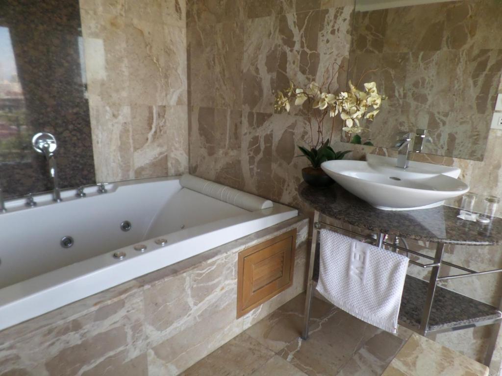 Westbury Residence Pattaya Pokój zdjęcie