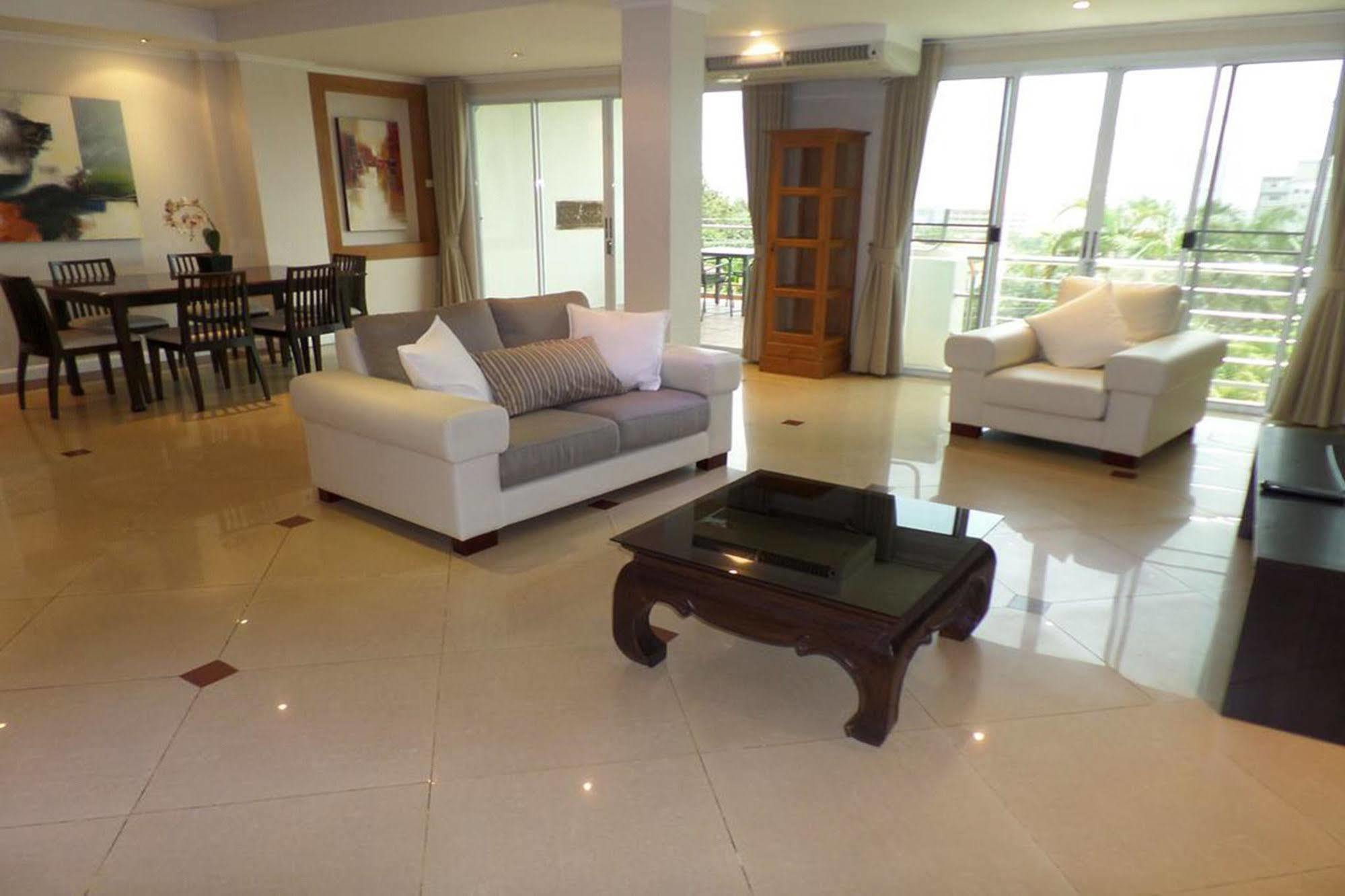 Westbury Residence Pattaya Zewnętrze zdjęcie